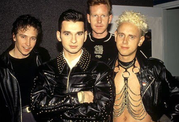 Depeche Mode【Enjoy The Silence】和訳CDと違う生の狂宴! Lyrics