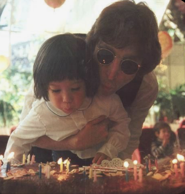 John Lennon Isolation 和訳 解説 今の地球を歌う Happy Birthday John Sean Lennon Mind You